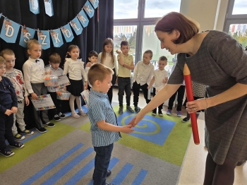 9b98dfa5-30e1-4271-95e7-e0feb985732c