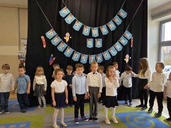 594b1742-56b2-4813-932d-4f54c2d33d54