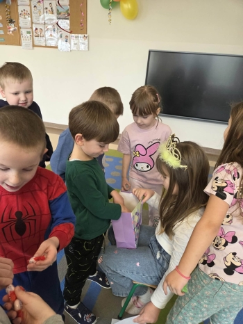 846d4c58-9a12-4c0d-a555-a144c8d6faf3