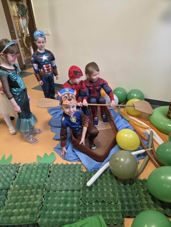 eef877ce-d3b3-4d02-bade-639c39761c80