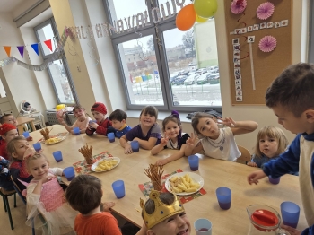 15f6c7f1-5533-433e-82e1-81fe814a8a8d