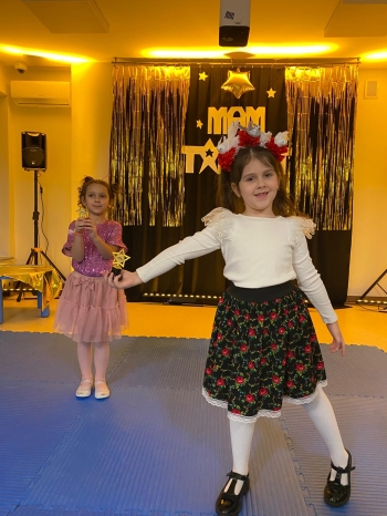 motion_photo_8779320027568502688