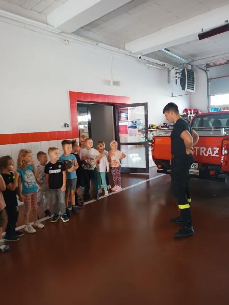 Wycieczka do Państwowej Straży Pożarnej w Rawiczu