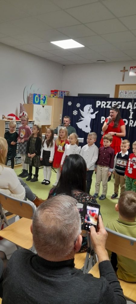 IGA NA PRZEGLĄDZIE KOLĘD I PASTORAŁEK