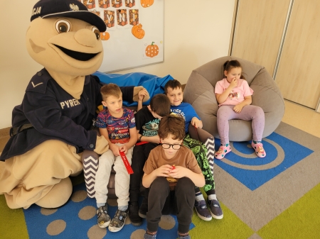 Spotkanie z Sierżantem Pyrkiem oraz wizyta Pań z Policji 
