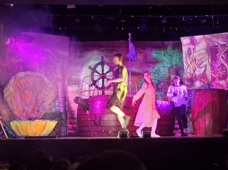 Przedstawienie w Domu Kultury ''Piotruś Pan''