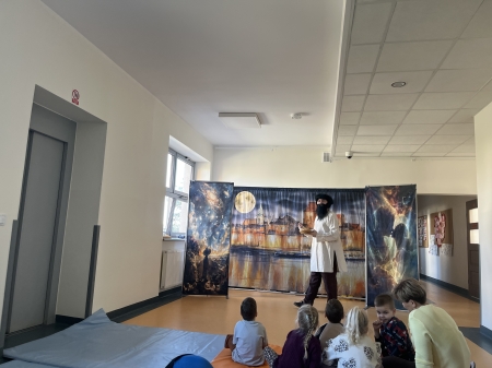 Teatr „Królowa Pszczół” 